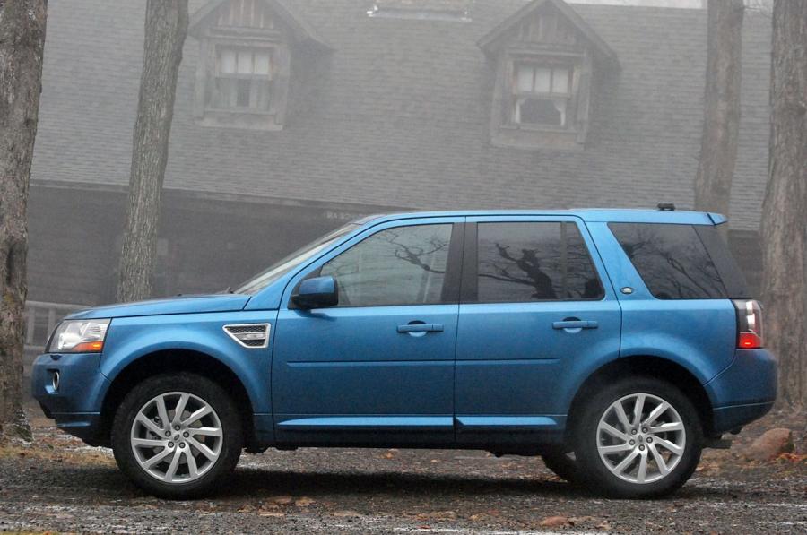  Land Rover LR2 2013 года  (фото 22 из 56)